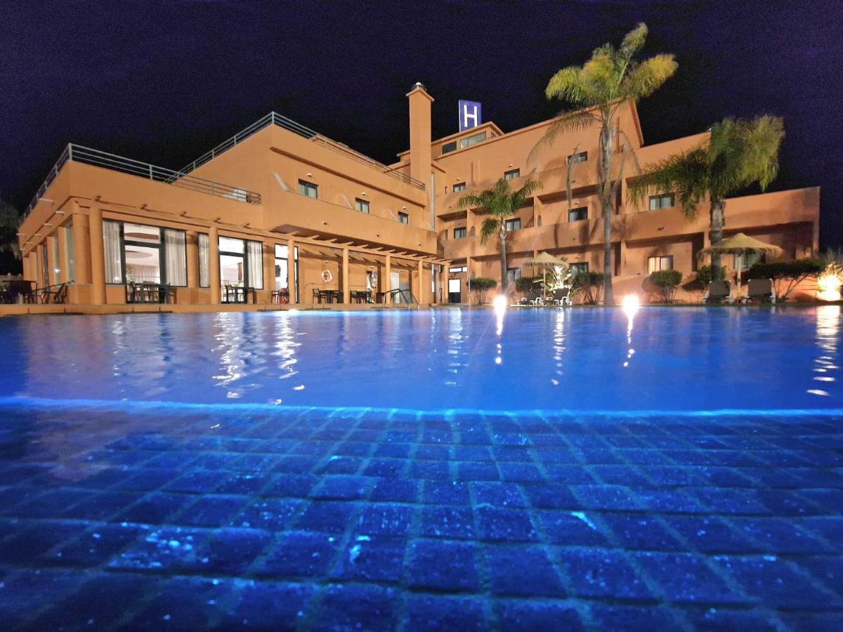 Hotel Praia Sol Quarteira Bagian luar foto