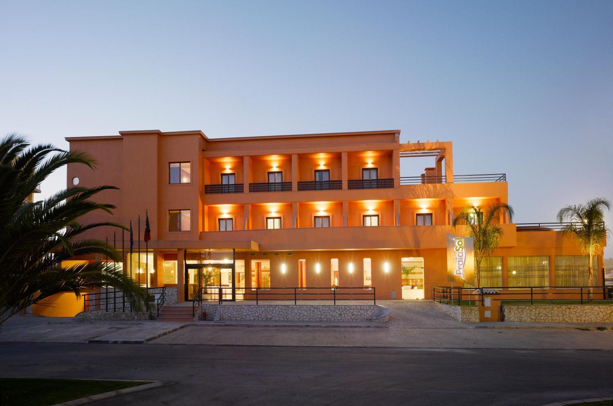 Hotel Praia Sol Quarteira Bagian luar foto